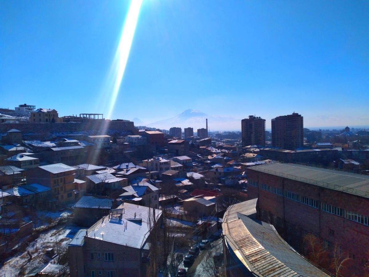 3 Room Apartment In Small Center Of Erevan Exterior foto